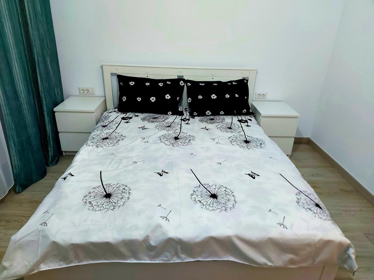 Black&White Suites 크라이오바 외부 사진